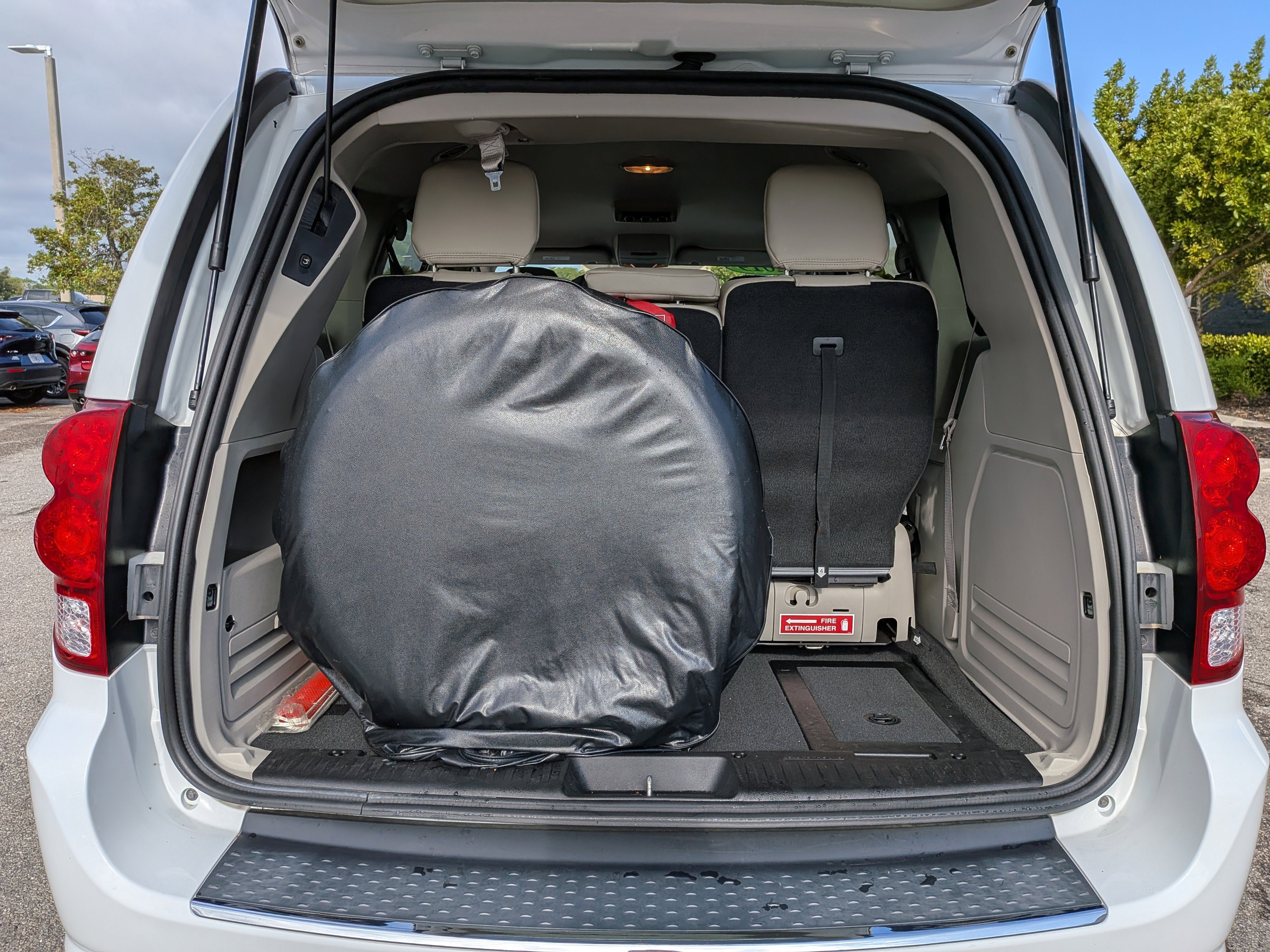 Used 2019 Dodge Grand Caravan SE w/ Power Convenience Group I FWD image 13