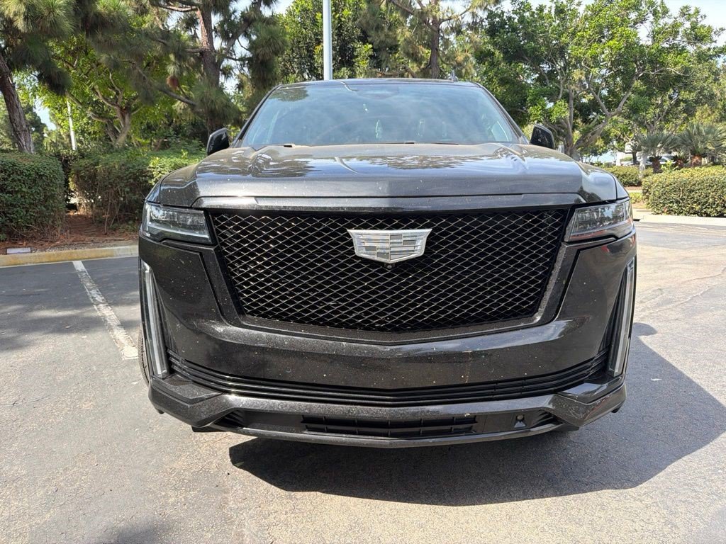 Certified 2024 Cadillac Escalade Sport Platinum w/ LPO, ONYX Package AWD/4WD image 2