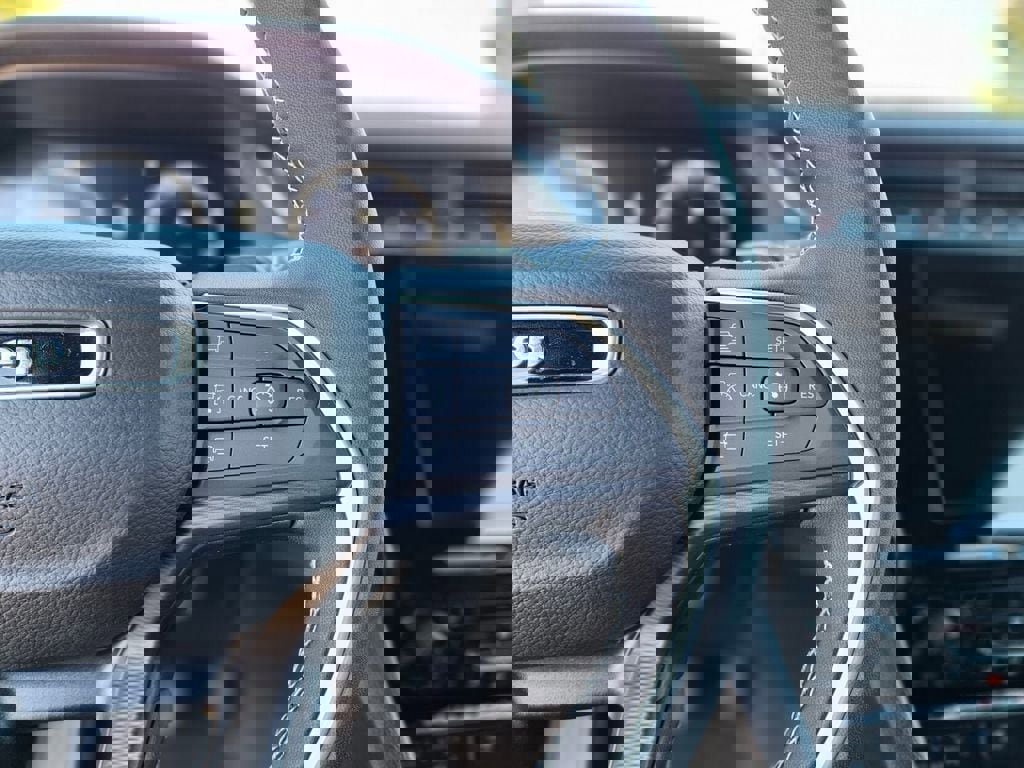 New 2025 Jeep Grand Cherokee Altitude image 28