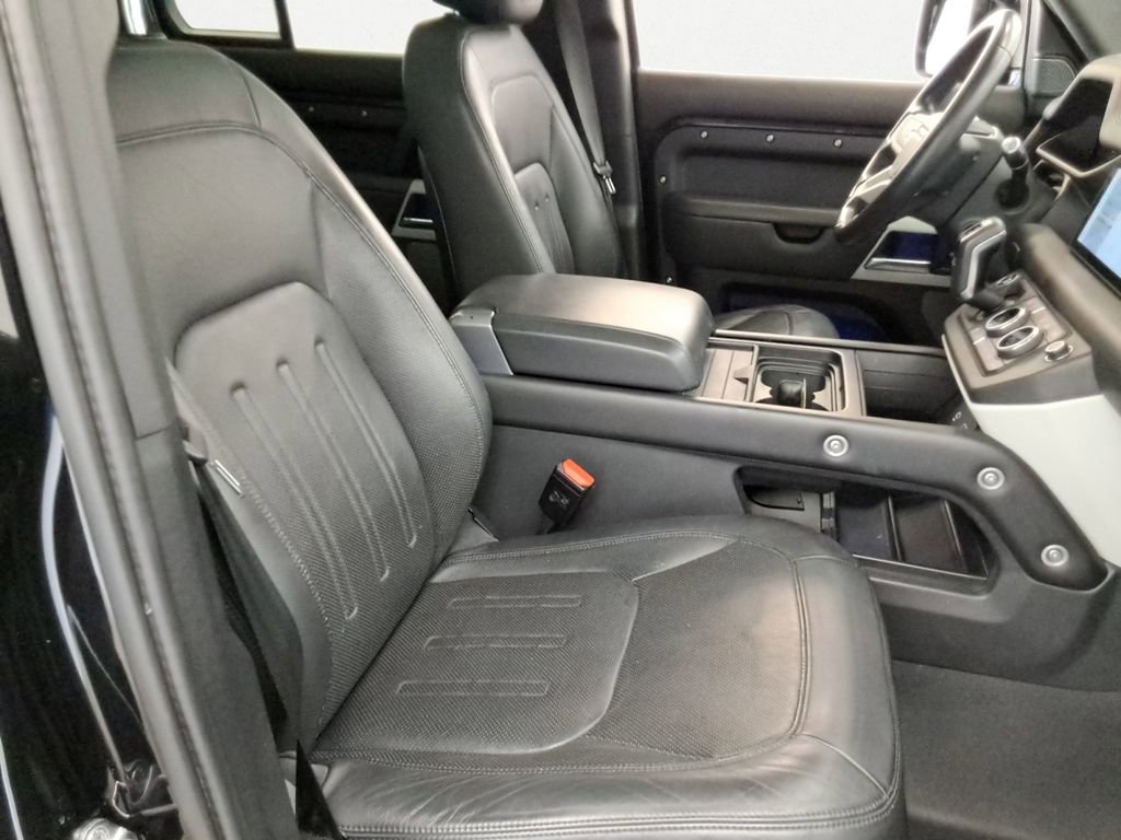 Used 2020 Land Rover Defender 110 HSE AWD/4WD image 14