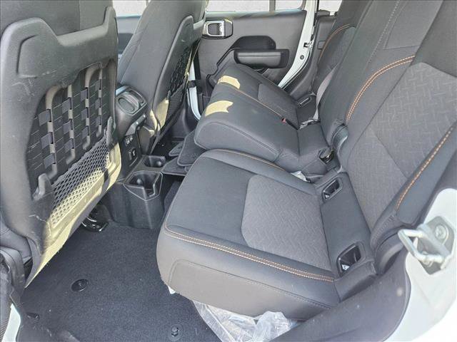 Used 2022 Jeep Gladiator Mojave w/ Trailer Tow Package image 11