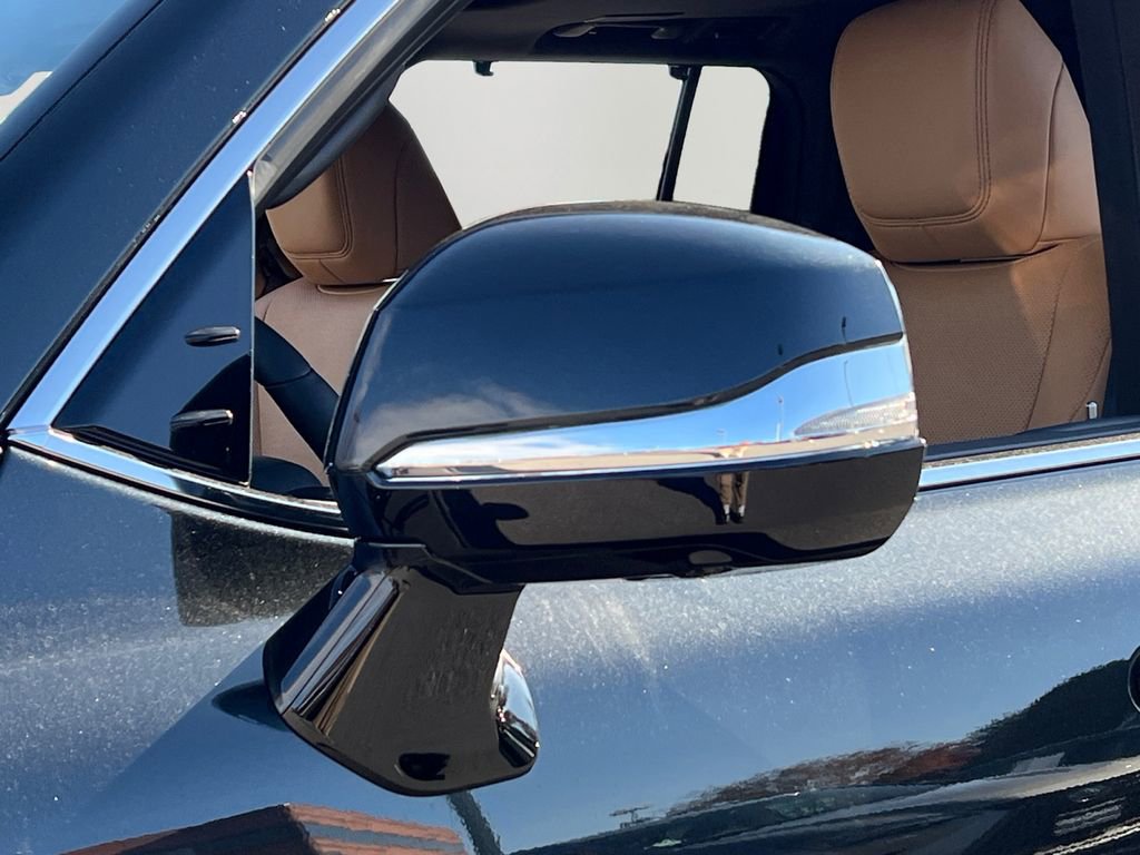 New 2025 Lexus LX 600 4WD w/ Luxury Package image 26