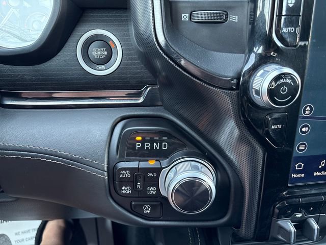 Used 2022 RAM 1500 Limited w/ Body-Colour Bumper Group AWD/4WD image 16