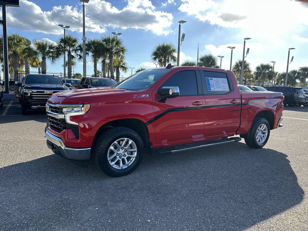 Used 2023 Chevrolet Silverado 1500 LT w/ Z71 Off-Road Package AWD/4WD image 12