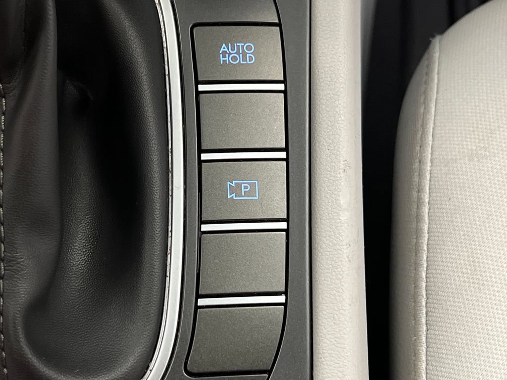 Used 2025 Hyundai Kona SEL FWD image 51