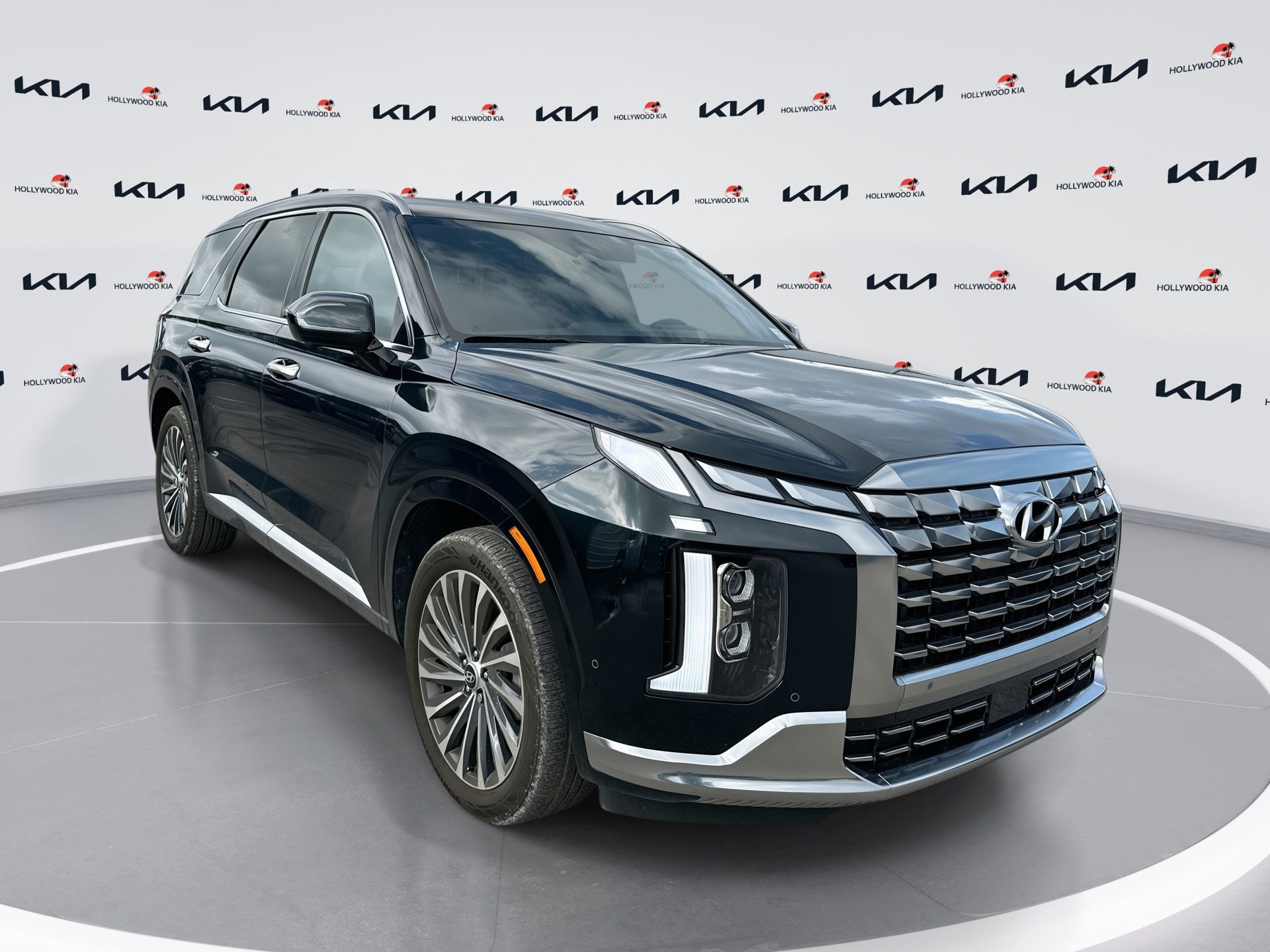 Used 2025 Hyundai Palisade Calligraphy FWD video 1