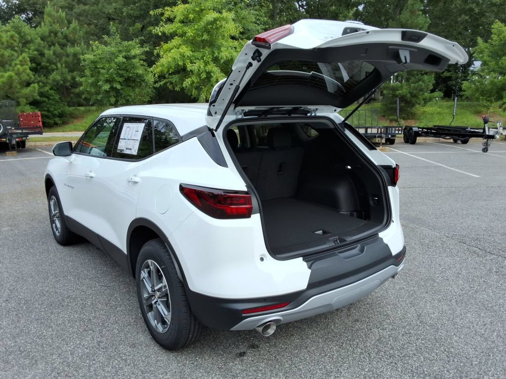 New 2026 Chevrolet Blazer LT FWD image 13