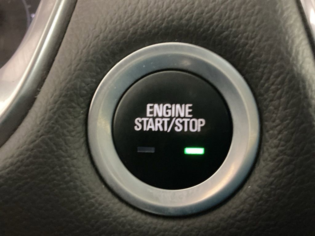 Used 2018 Chevrolet Traverse LT image 29