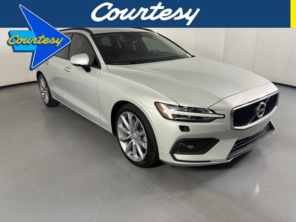 Used 2020 Volvo V60 T5 Momentum w/ Protection Package Premier