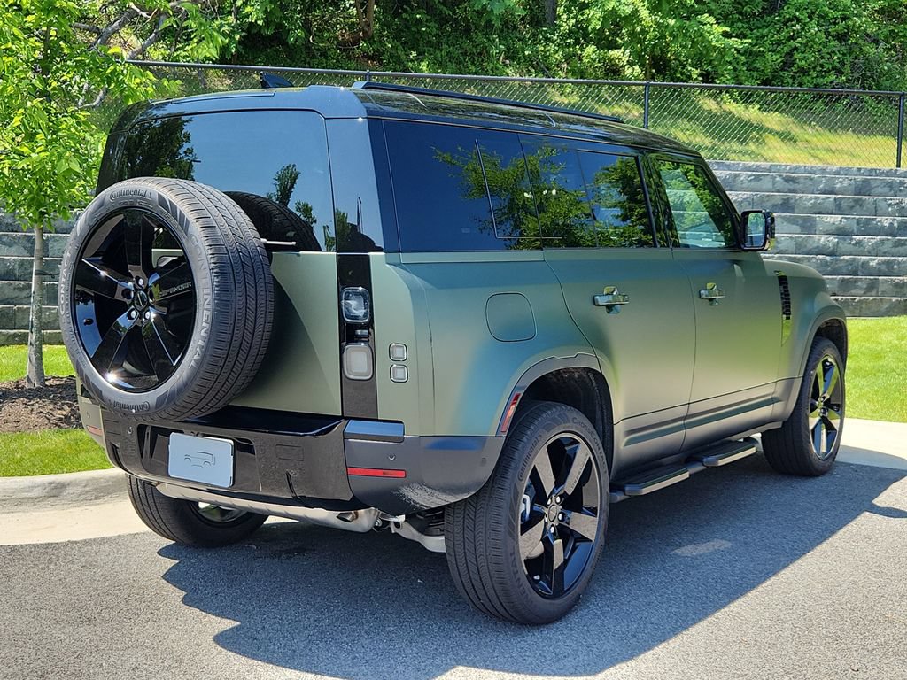 New 2026 Land Rover Defender 110 S AWD/4WD image 2