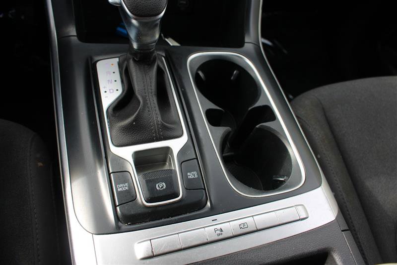 Used 2022 Kia Carnival LX image 19