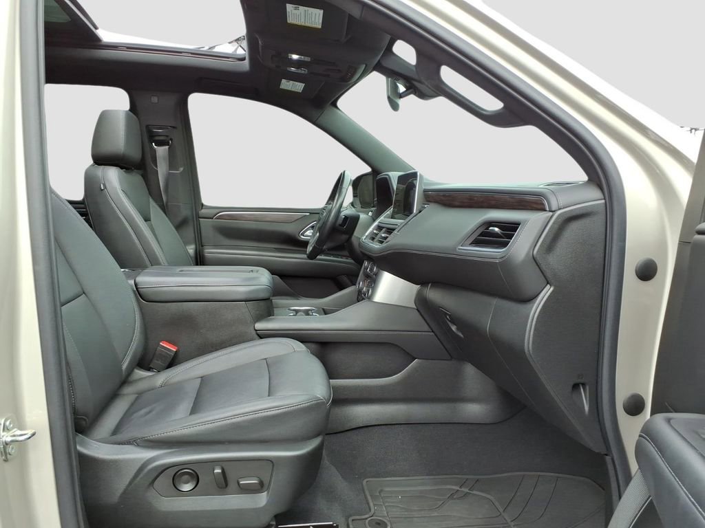 Used 2022 Chevrolet Tahoe Z71 w/ Luxury Package image 10