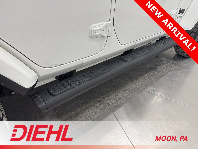 Certified 2020 Jeep Wrangler Unlimited Sahara image 9