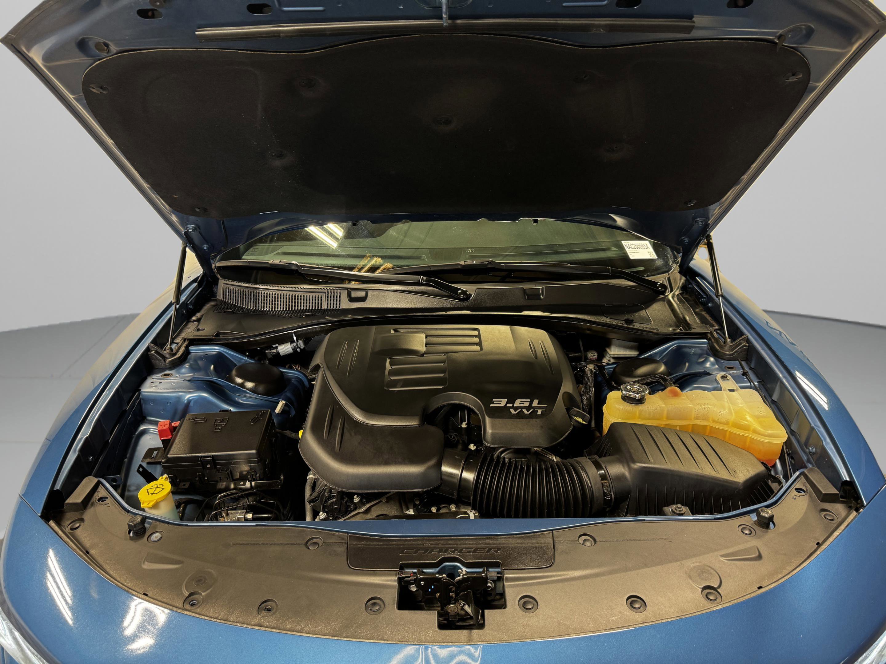 Used 2022 Dodge Charger SXT w/ Driver Convenience Group image 31