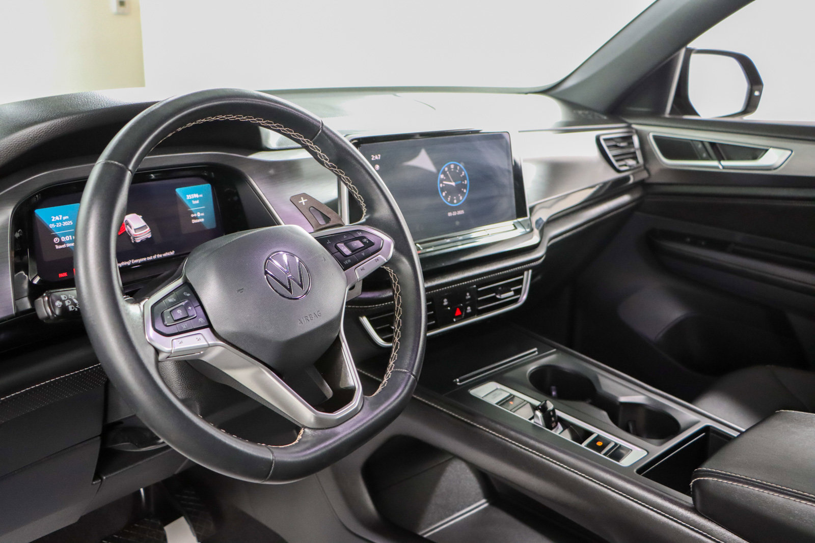 Used 2024 Volkswagen Atlas Cross Sport SE image 22