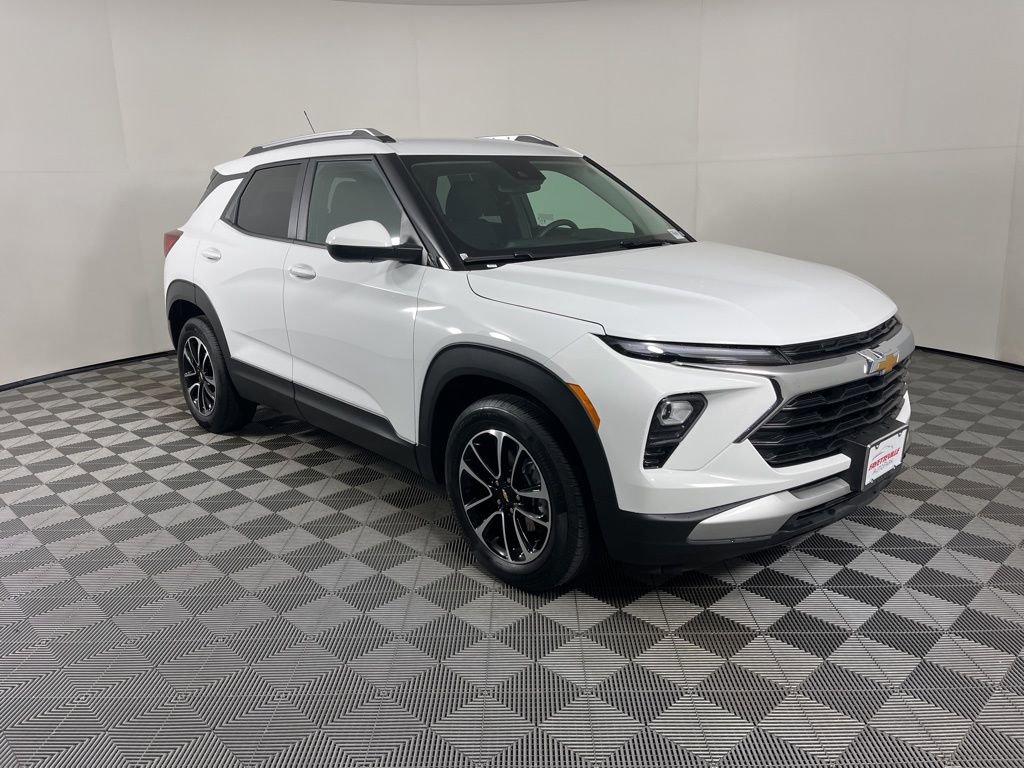 Certified 2025 Chevrolet TrailBlazer LT FWD image 14