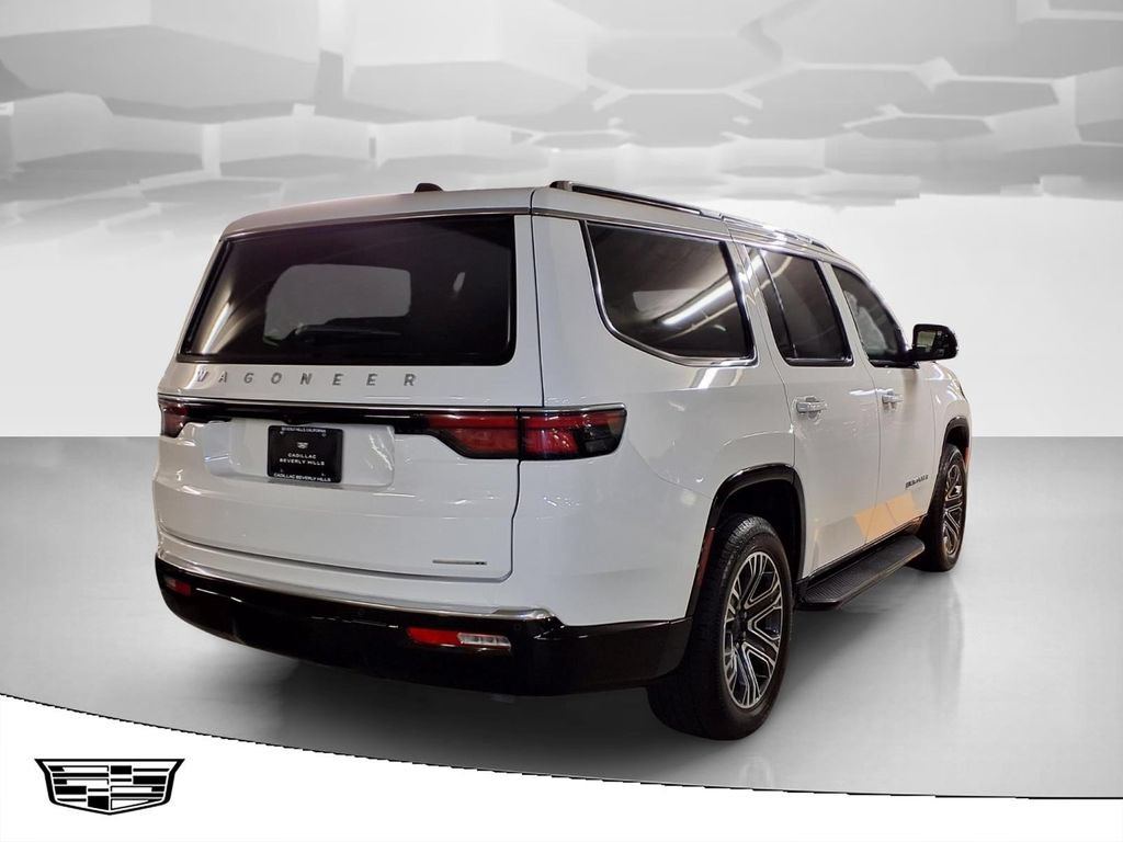 Used 2024 Jeep Wagoneer Series II RWD image 2