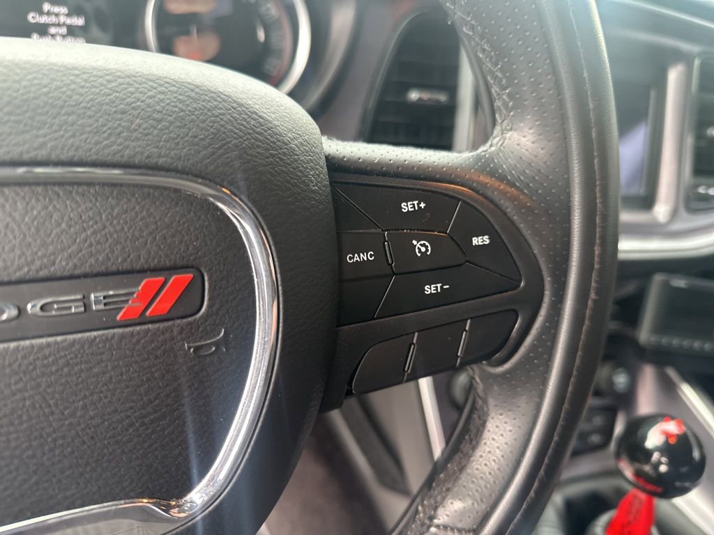 Used 2018 Dodge Challenger R/T RWD image 17