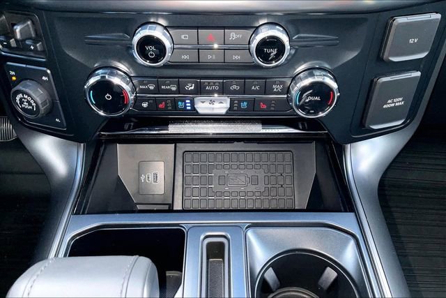 Used 2025 Ford F150 Lariat w/ Equipment Group 502A High image 24