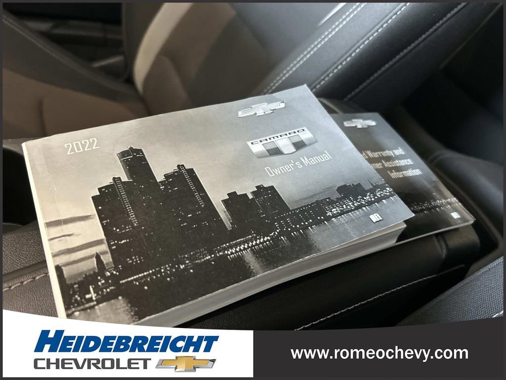 Used 2022 Chevrolet Camaro LT w/ Technology Package RWD image 26