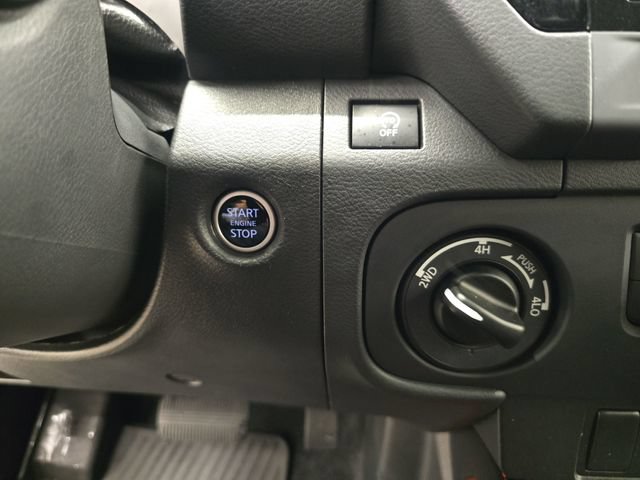 Used 2025 Nissan Frontier PRO-4X AWD/4WD image 28