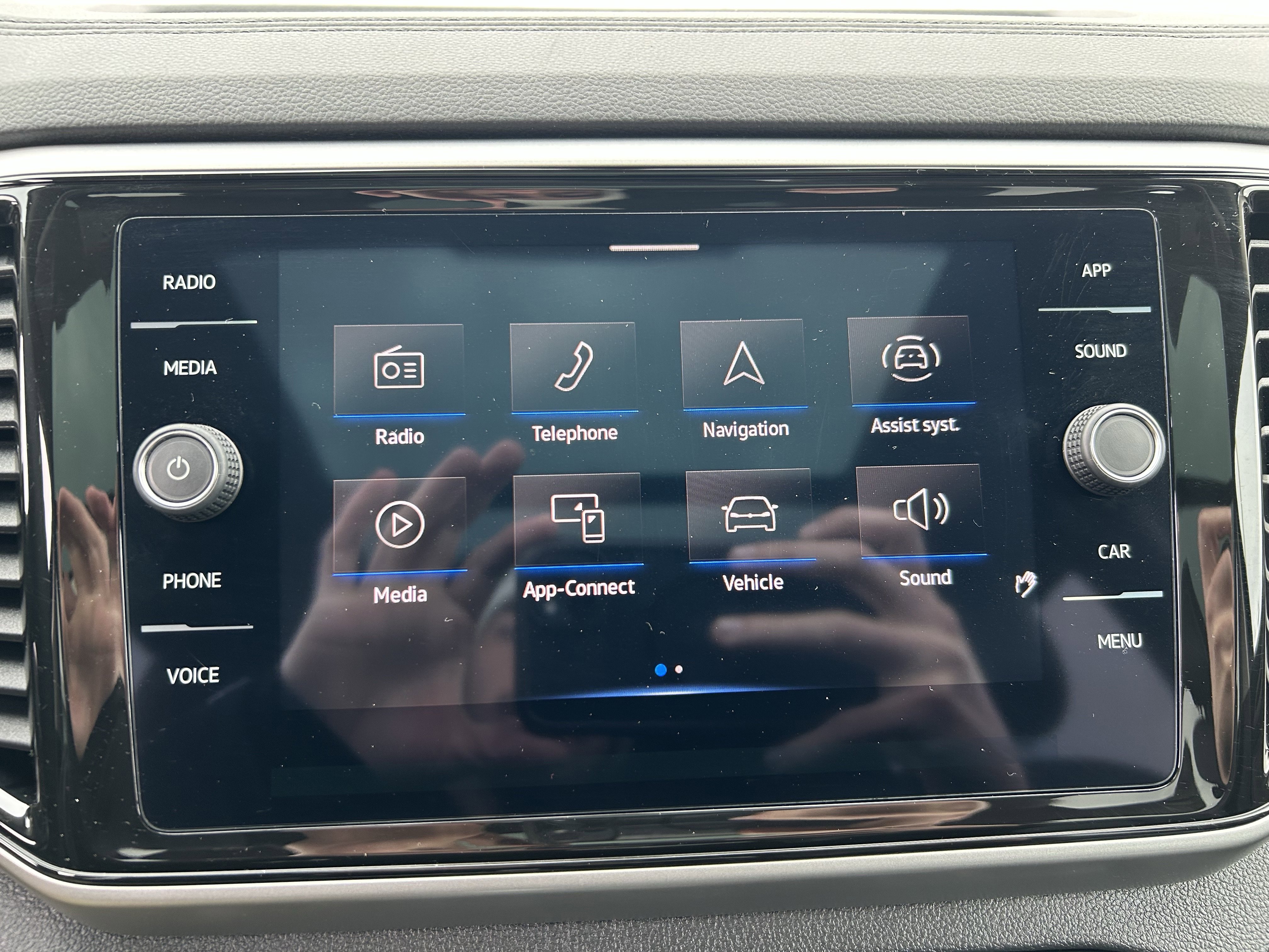 Certified 2023 Volkswagen Atlas SE w/ Panoramic Sunroof Package image 13