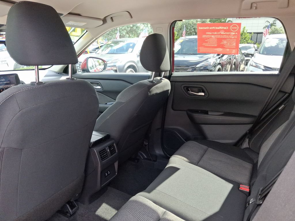 Used 2026 Nissan Rogue SV FWD image 14