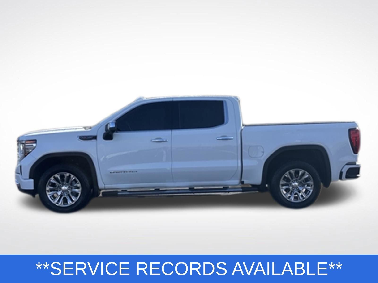 Used 2024 GMC Sierra 1500 Denali w/ Technology Package AWD/4WD image 2