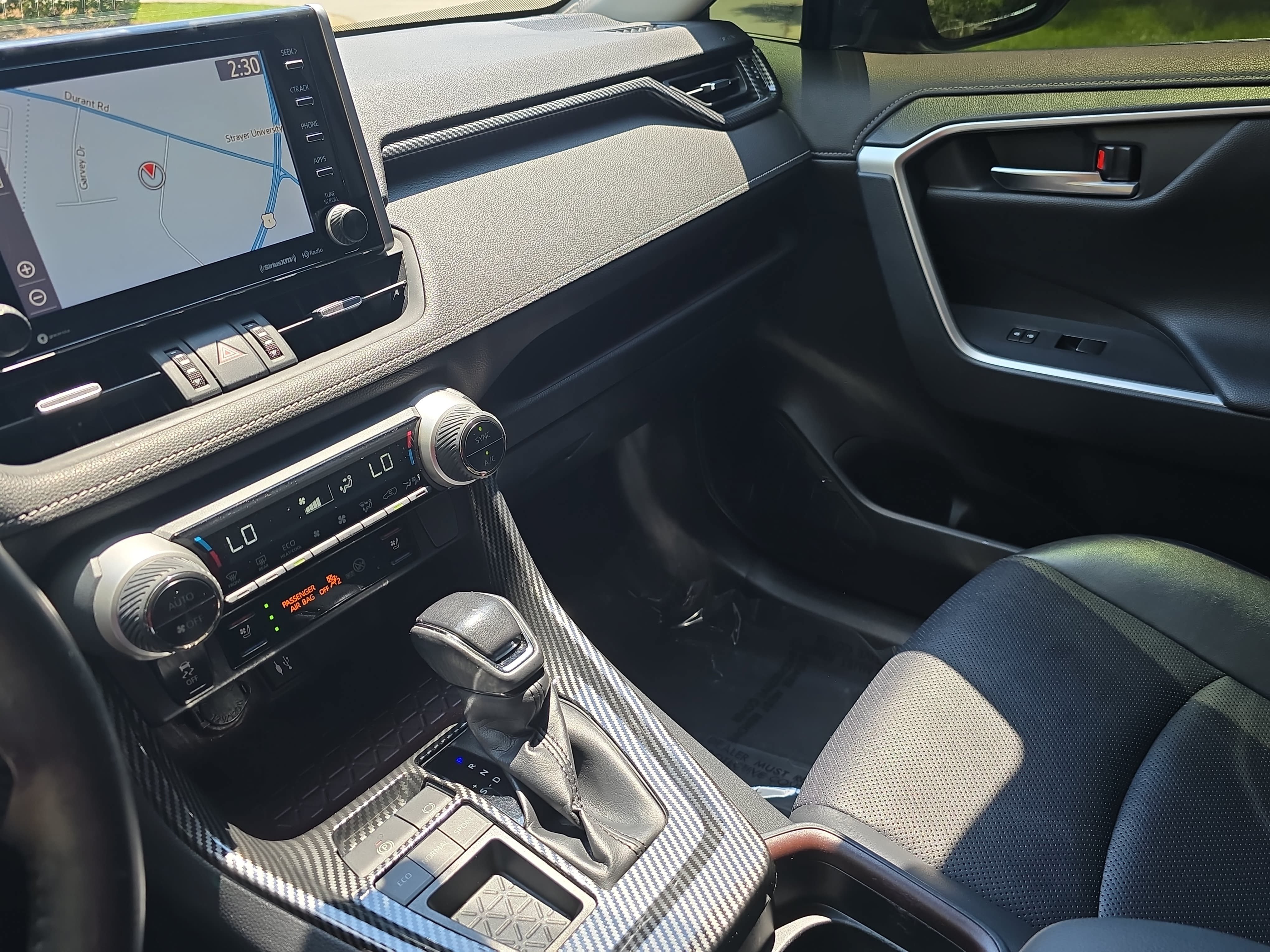 Used 2019 Toyota RAV4 Limited w/ Cold Weather Package FWD image 24