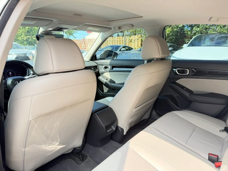 Used 2022 Honda Civic Touring image 17