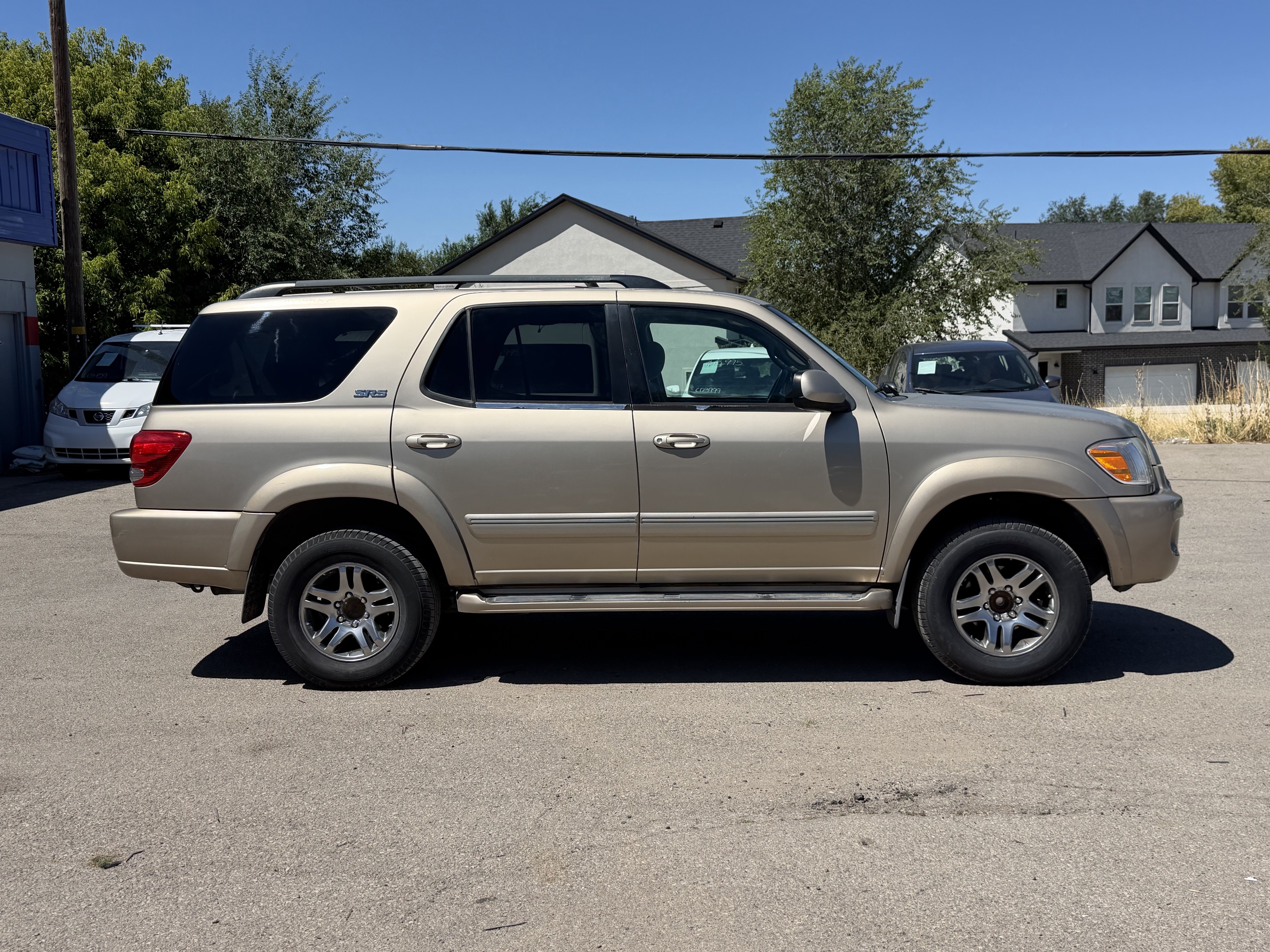 Used 2005 Toyota Sequoia SR5 RWD image 7