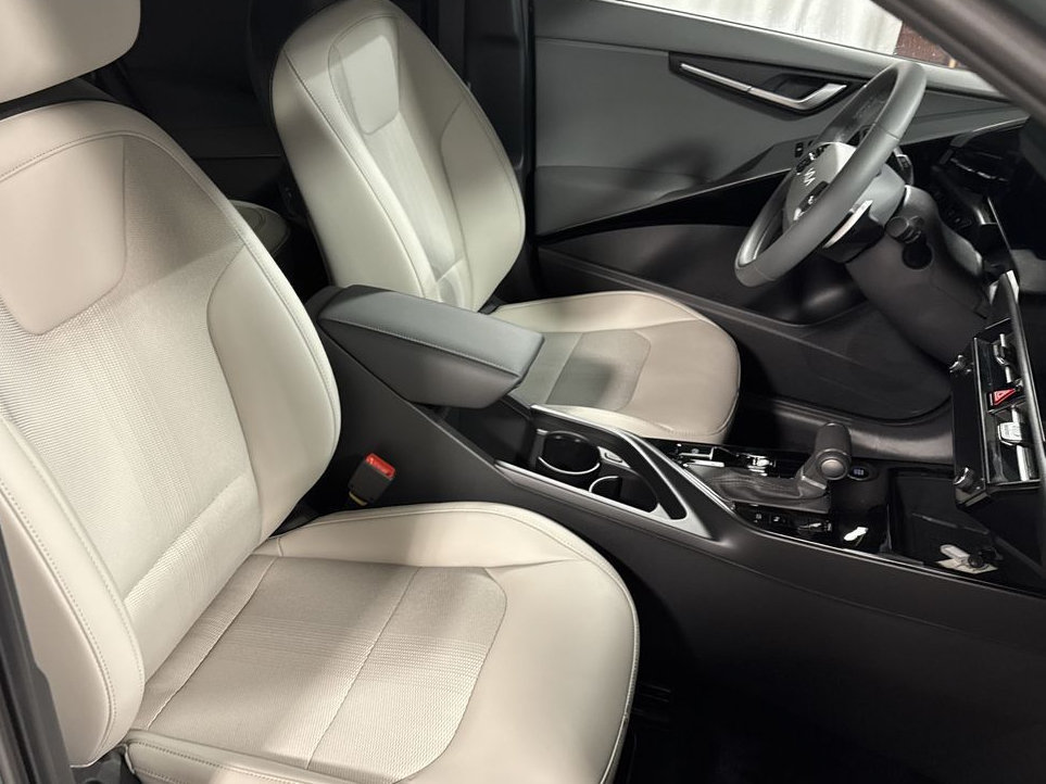 New 2026 Kia Niro EX FWD image 24