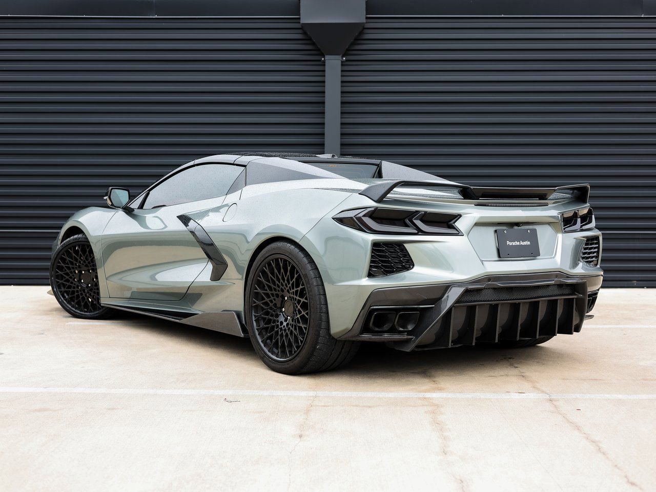 Used 2023 Chevrolet Corvette Stingray Premium Conv w/ Z51 Performance Package image 3