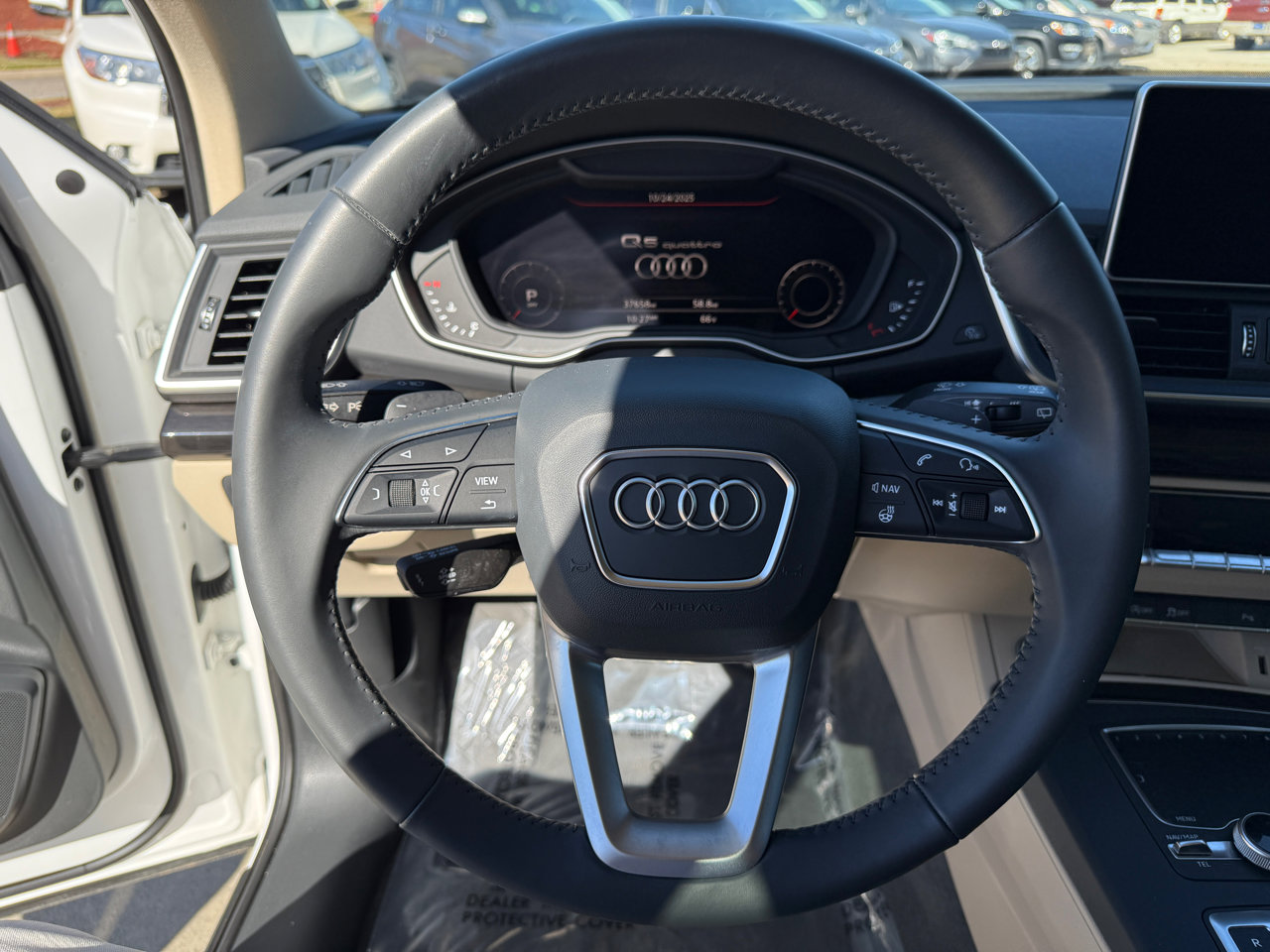 Used 2018 Audi Q5 2.0T Premium Plus w/ Premium Plus Package image 14