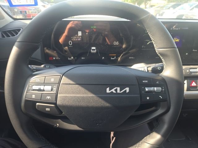Used 2025 Kia K4 EX FWD image 9