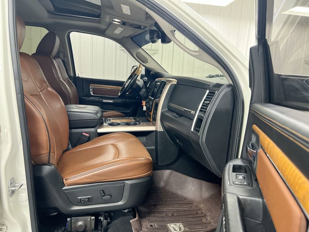 Used 2018 RAM 2500 Longhorn w/ Convenience Group AWD/4WD image 17