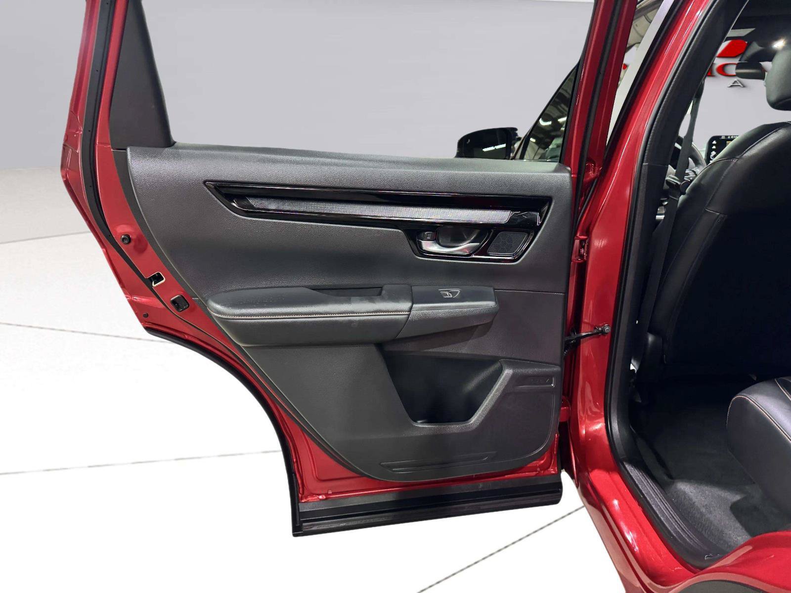 Used 2023 Honda CR-V Sport Touring image 31