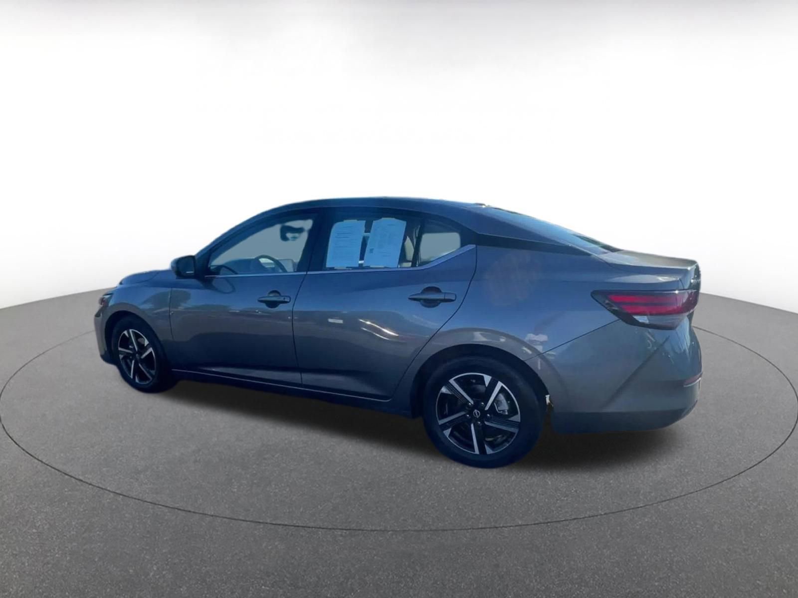 Used 2025 Nissan Sentra SV image 10