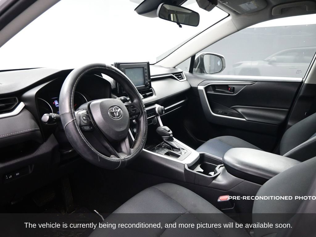 Used 2019 Toyota RAV4 LE w/ Carpet Mat Package image 6