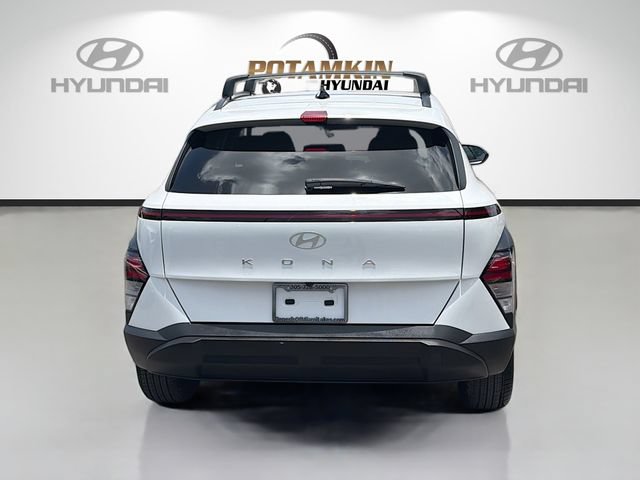 Certified 2025 Hyundai Kona SEL FWD image 6