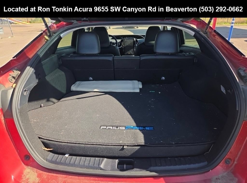 Used 2018 Toyota Prius Prime Advanced FWD image 12