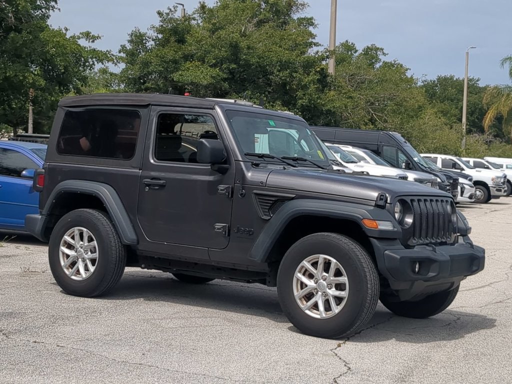 Used 2023 Jeep Wrangler Sport AWD/4WD image 2
