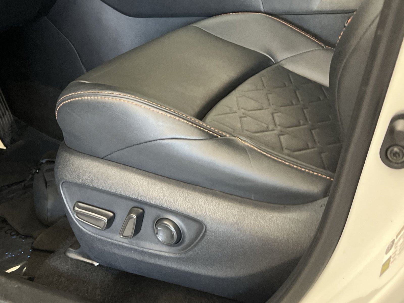 Used 2024 Toyota RAV4 Adventure AWD/4WD image 13