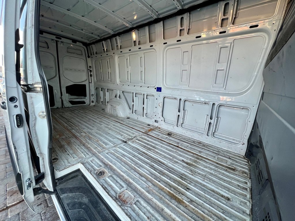 Used 2019 Freightliner Sprinter 2500 image 18