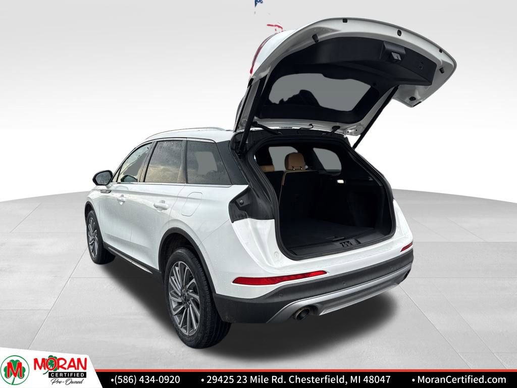 Used 2023 Lincoln Corsair Reserve image 27