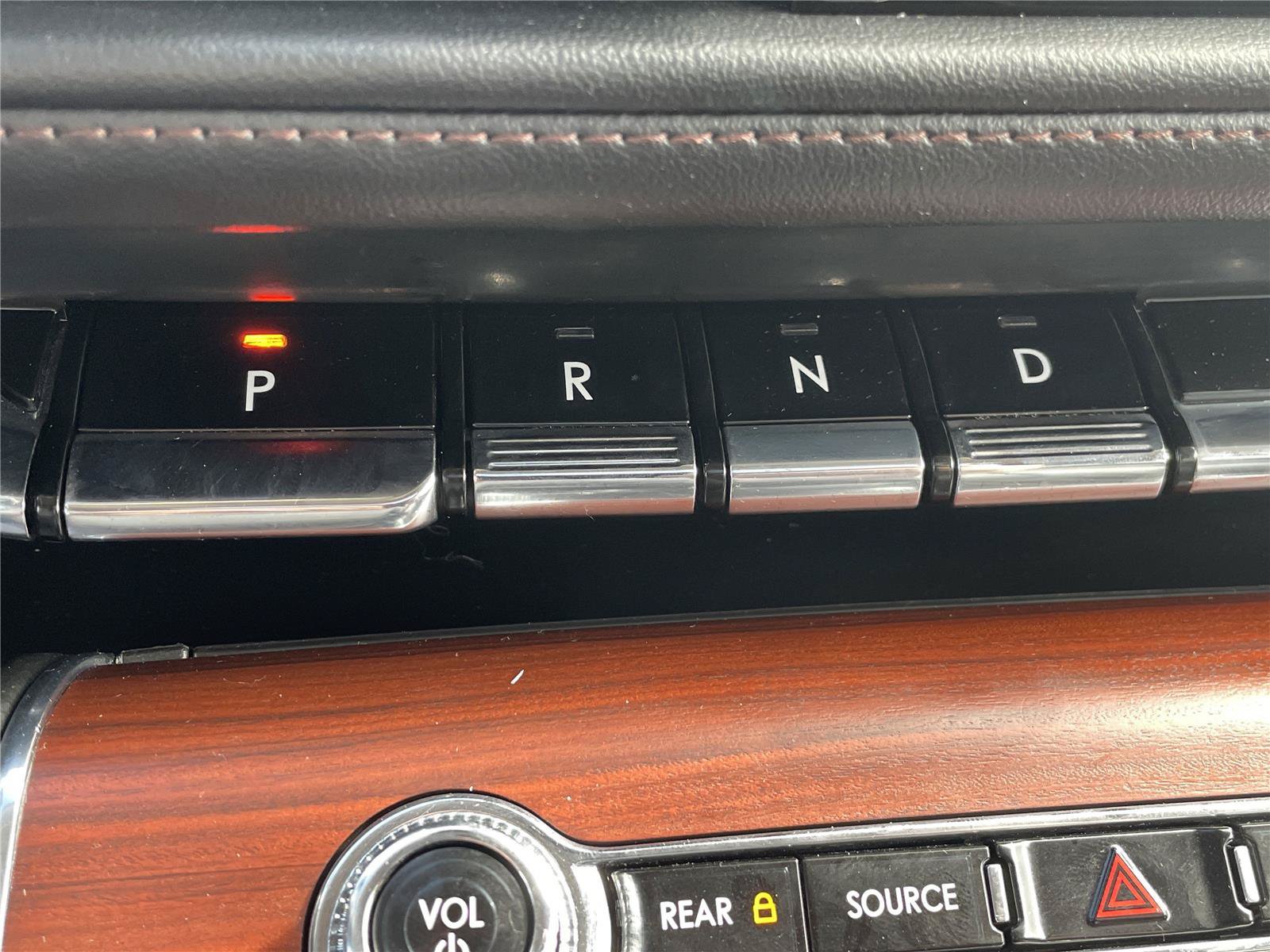 Used 2023 Lincoln Aviator Reserve AWD/4WD image 27