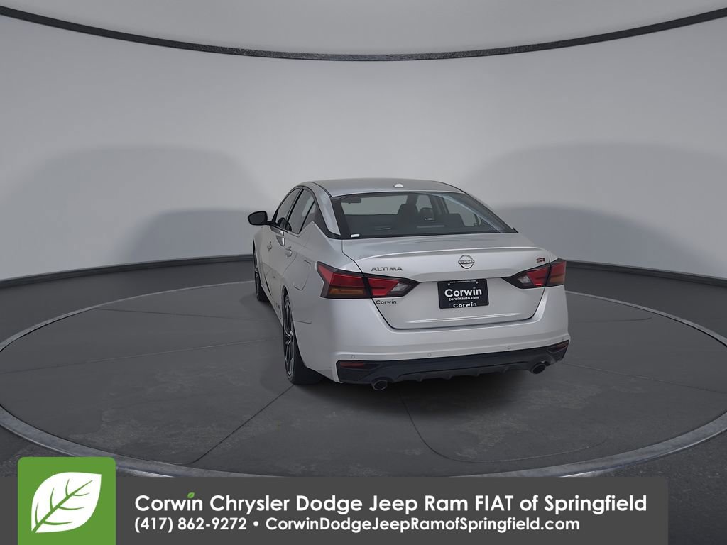 Used 2024 Nissan Altima 2.5 SR image 12