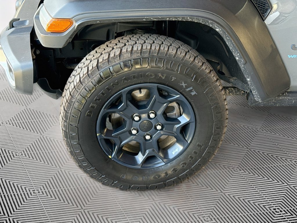 Certified 2023 Jeep Wrangler Unlimited w/ Cold Weather Group AWD/4WD image 22