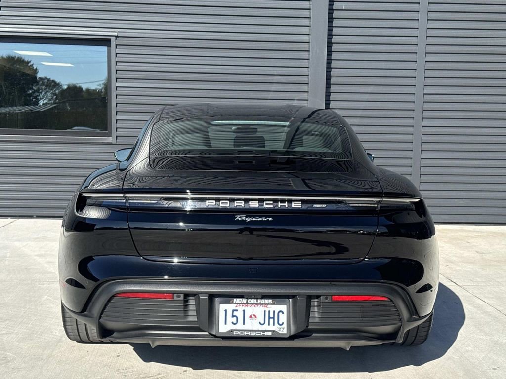 Used 2025 Porsche Taycan image 12