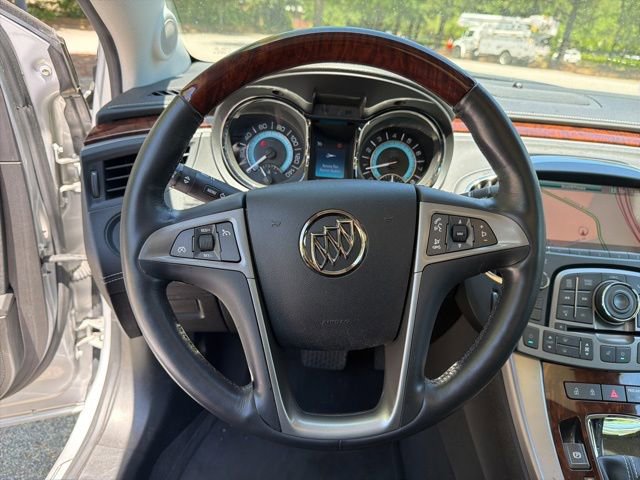 Used 2010 Buick LaCrosse CXS w/ Touring Package FWD image 13